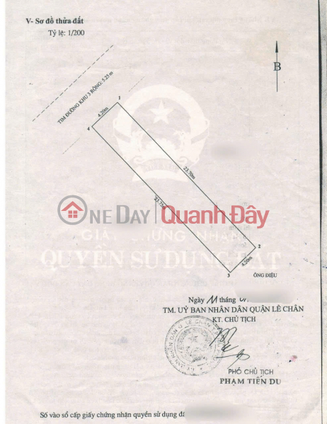 Land on Khuc Thua Du street - 100m² - 4.2m frontage - old house included | Vietnam | Sales đ 8.7 Billion