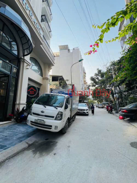 FOR SALE GIANG VAN MINH BUILDING 260M2 10 FLOORS ELEVATOR FULL INTERIOR FOR TOP BUSINESS PRICE 350 BILLION _0