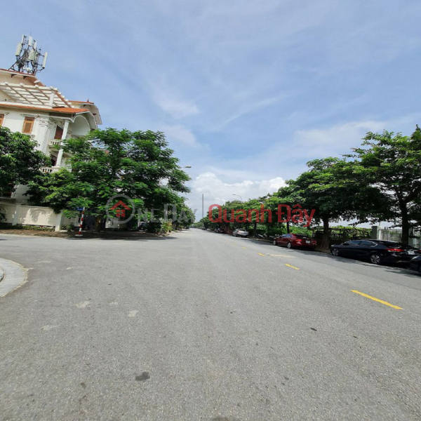 Only 6 billion x. Investment land Trau Quy, GL. Corner lot 60m2, cars can avoid, park day and night. Contact 0989894845 Sales Listings