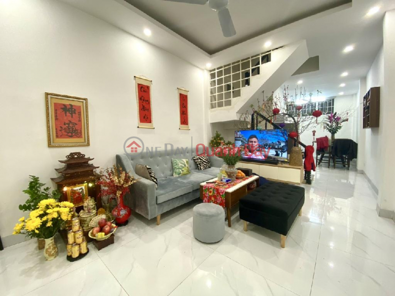 HOUSE FOR SALE AT 178 THAI HA, CAR ACCESS TO THE HOUSE, 3 VENTIFICATION DT45M2, 4 FLOORS Sales Listings