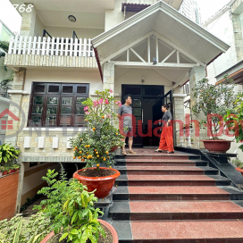 Villa for rent at La Casa Le Thi Cho Street, Phu Thuan Ward, District 7, area 330m2, price 45 million VND\/month. _0