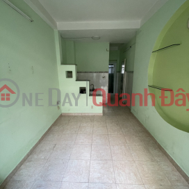 3-STORY HOUSE IN DIEN BIEN PHU ALley - WITH AIR CONDITIONER - ONLY 10 MILLION _0