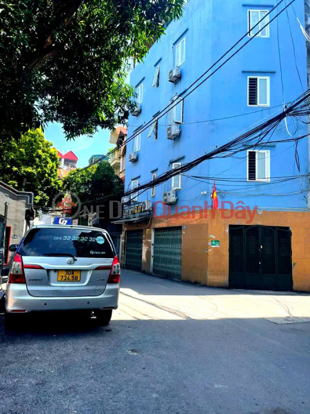 đ 8.9 Billion, House for sale in wide alley like Pham Van Dong street. Business, comfortable living, cars can park day and night in front of the house.