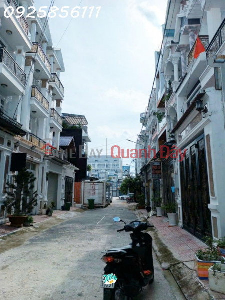 Townhouse owner Tang Nhon Phu A, District 9 area 59.5m2 car alley 7m Sales Listings