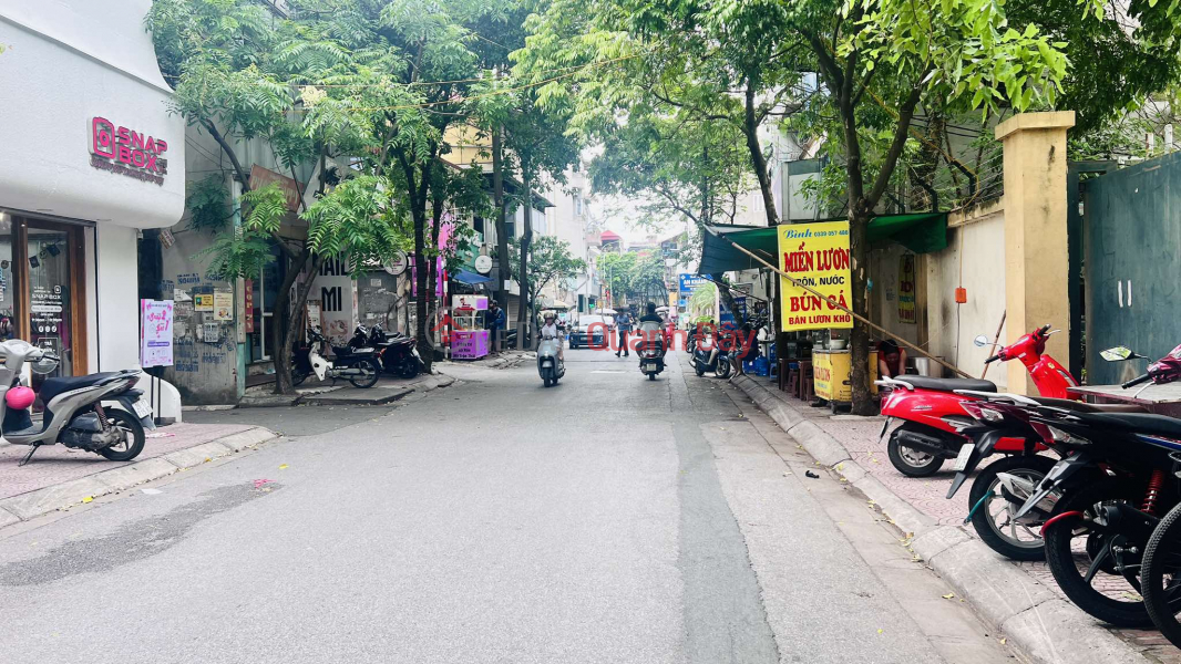 House for sale in lane 298 Ngoc Lam, 85m, frontage 5.5m, widening to the back, cars can avoid, cars can stop and park day and night Sales Listings