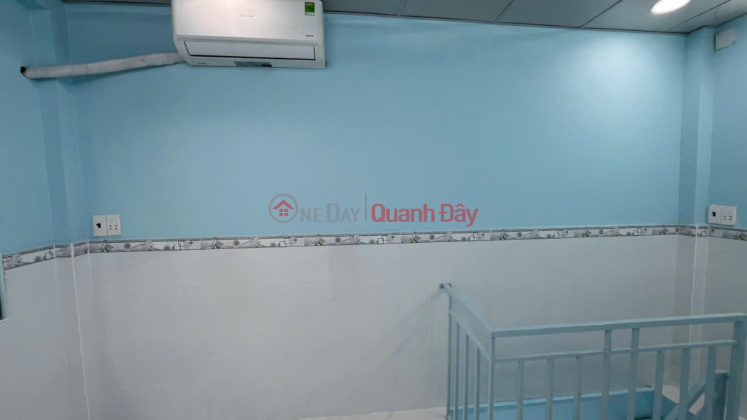 đ 1.95 Billion OWNER NEEDS TO SELL HOUSE AT Doan Van Bo Street, Ward 10, District 4, Ho Chi Minh City