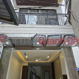 House for sale in alley 74 Thuong Thanh, 53m² x 5 floors, brand new elevator, car access nearby, just over 10 billion VND (negotiable). _0