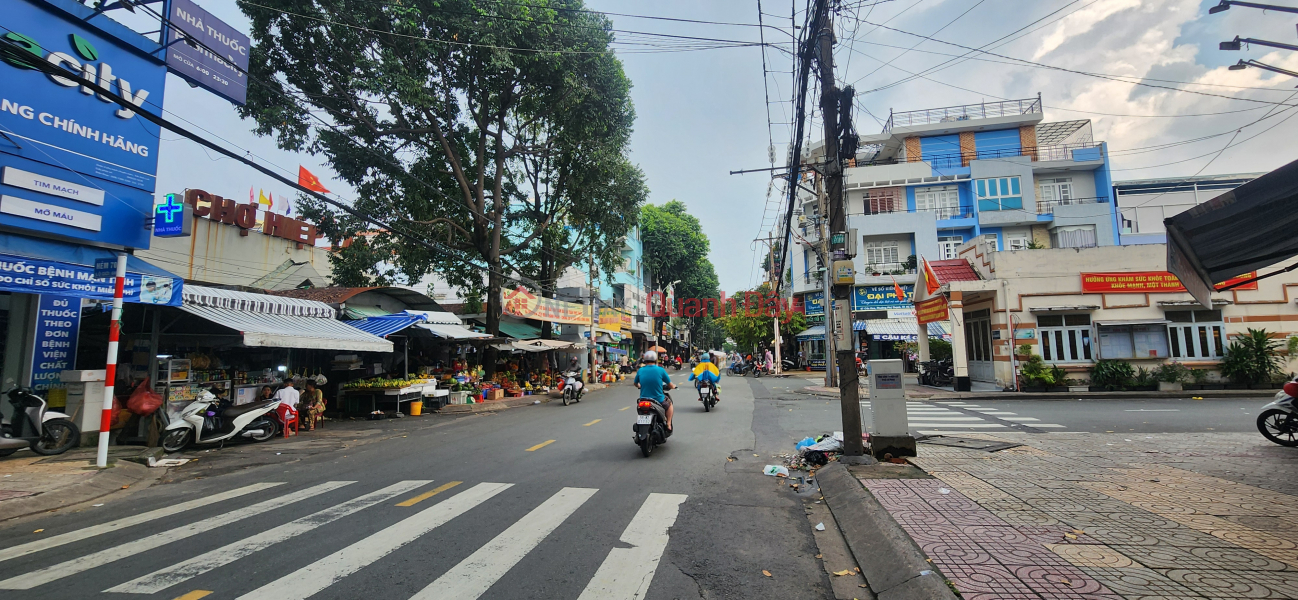 Property Search Vietnam | OneDay | Residential | Rental Listings, House for rent, prime location right next to Hiep Tan Market, 64m², 5 floors, 30 million VND - adjacent to apartment buildings, Dam Sen intersection.