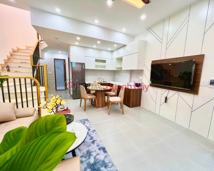 Beautiful house in the center of Thanh Khe, bordering Hai Chau, next to the main road, only 2 billion X Sales Listings
