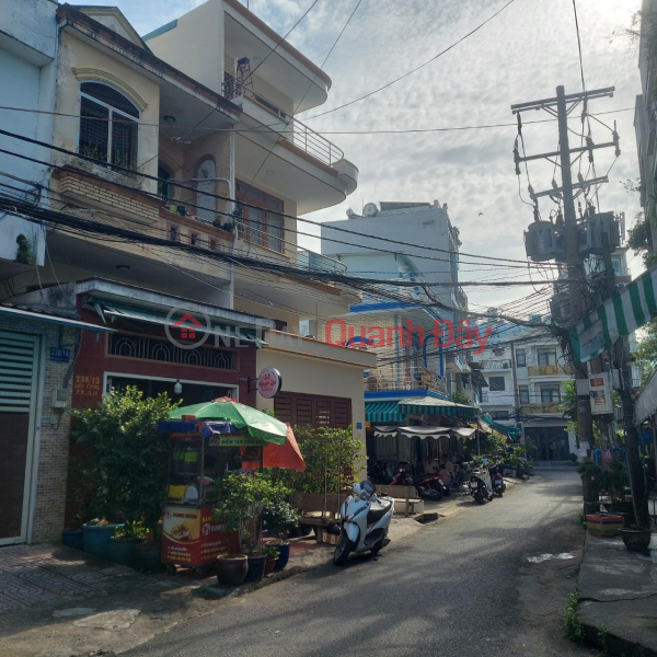 OWNER FOR SELLING A HOUSE NEAR THE FRONT FACE OF Doi Cung Street, Ward 9, District 11, Ho Chi Minh City Sales Listings