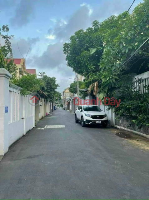 House for sale in alley with 2 cars avoiding each other, p8, Vung Tau city. _0