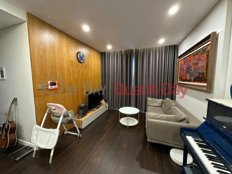 HOT DEAL: 2-bedroom apartment, 77m2, Vinhomes D'Capitale, Tower C6, mid-floor, stunning city view, price 8.8 billion VND. _0