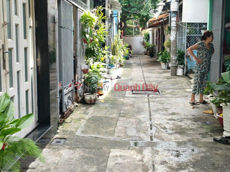 NGUYEN SON - TAN PHU - 4 X 9M - PRICE 2.6 BILLION. 3 GARAGE ALley - NEAR THE FRONT Sales Listings