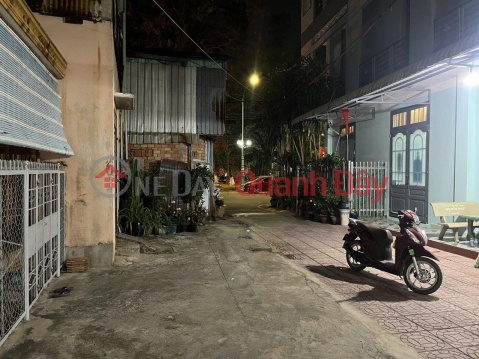 OWNER Needs to Sell House Quickly Near 30\/4 Park, Ward 2, Tay Ninh City _0