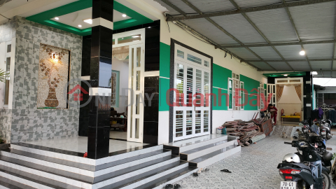 All benefits - House on 2nd floor, frontage to market, Tay Ninh school area. _0