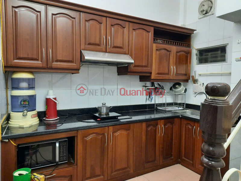 HOUSE FOR RENT IN HAO NAM, 4 FLOORS, 25M2, 2 BEDROOMS, 13 MILLION - FULL FURNISHED - FOR FAMILY, GROUP OF 4 WORKING CHILDREN, Vietnam, Rental đ 13 Million/ month