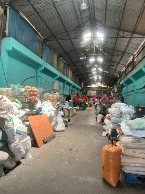 Warehouse for rent, 500m2, in Duc Giang, long-term contract, wide road access, container trucks can reach the premises, friendly rental price. _0