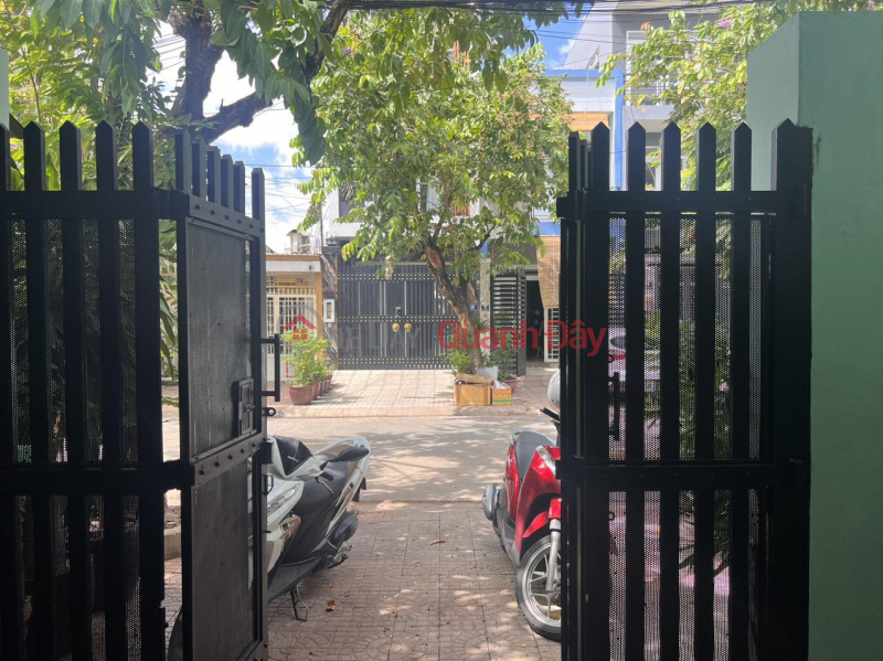 Property Search Vietnam | OneDay | Residential | Sales Listings, House for sale in front of Do Xuan Hop, District 9, 115m2, G63 sleeping day and night in front of the house, senior staff area