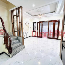 House for sale 3.3 billion Nam Du, Linh Nam, Hoang Mai, parked car, new 5 floors, 3 bedrooms near the street _0