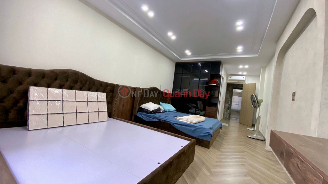 đ 18.5 Billion NEW HOUSE - 7 FLOORS WITH ELEVATOR - GARAGE Lam Ha - Long Bien 45m2 X 18.5 billion VND Hanoi.