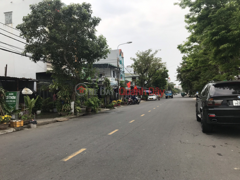 Selling a 3-storey house with 11 rooms, frontage on 10.5m street, 3m terrace on Tran Nhan Tong Son Tra, more than 4 billion Sales Listings