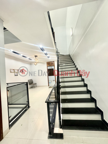 ₫ 4.2 Billion | Beautiful, brand new 3-storey house for sale-Phuoc Ly Urban Area-Cam Le-DN-110m2-Only 38 million/m2-Full furniture-0901127005