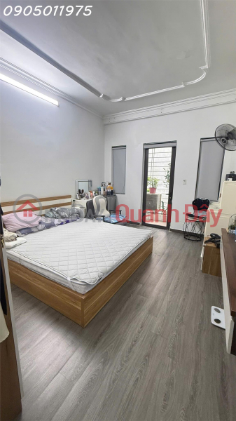 đ 4.1 Billion, Four-story house for sale on alley 464, Cho Hang market, in the center of Le Chan ward, area 42.1m2, price 4.1 billion VND.