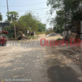 OWNER IS STRIPPED FOR MONEY AND NEEDS TO SELL CHEAP LAND LOT FOR 2.2 BILLION VND _0