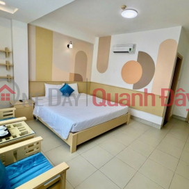 ► Khách Sạn gần Bãi Tắm Mỹ Khê, trục đường lớn, 115m2, 8 tầng, đang KD ổn định _0