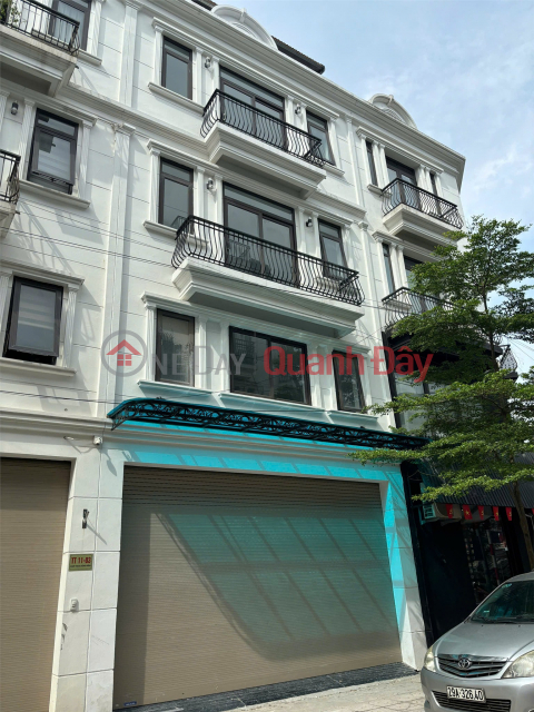 OWNER SELLS 5-STOREY HOUSE WITH 1 ROOFTOP, MODERN ELEVATOR - 31Ha URBAN AREA, TRAU QUY, Gia Lam, HN _0
