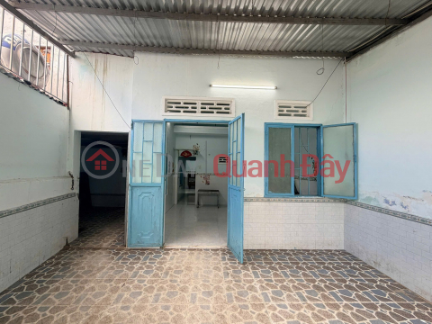 House for sale: 1 ground floor, 1 mezzanine, plus 2 rental rooms. Located in Duong Van Nga alley. _0