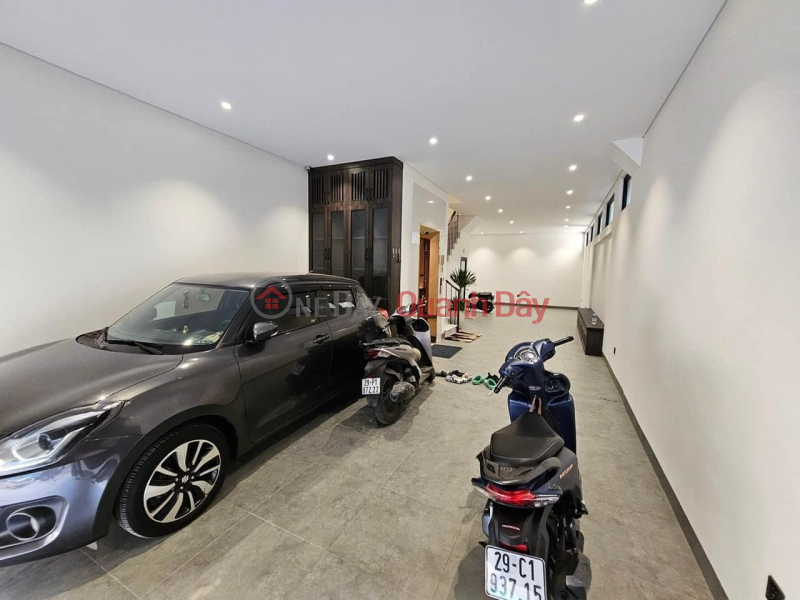 VU MIEN STREET, GARAGE, ELEVATOR, SIDEWALK 3M 22.1 BILLION Sales Listings