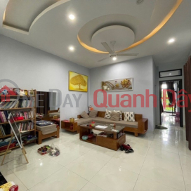 ► House with 2 frontages, 7.5 Hai Chau street, 98m2, 4 business floors _0