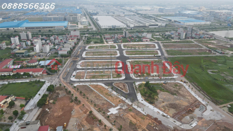 Selling land next to Quang Chau industrial park with red book each lot _0