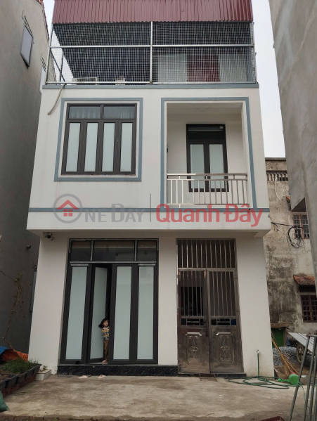 Chính chủ - Về quê làm ăn cần bán đất sẵn nhà 2,5 tầng kiên cố mới xây năm 2023 Niêm yết bán