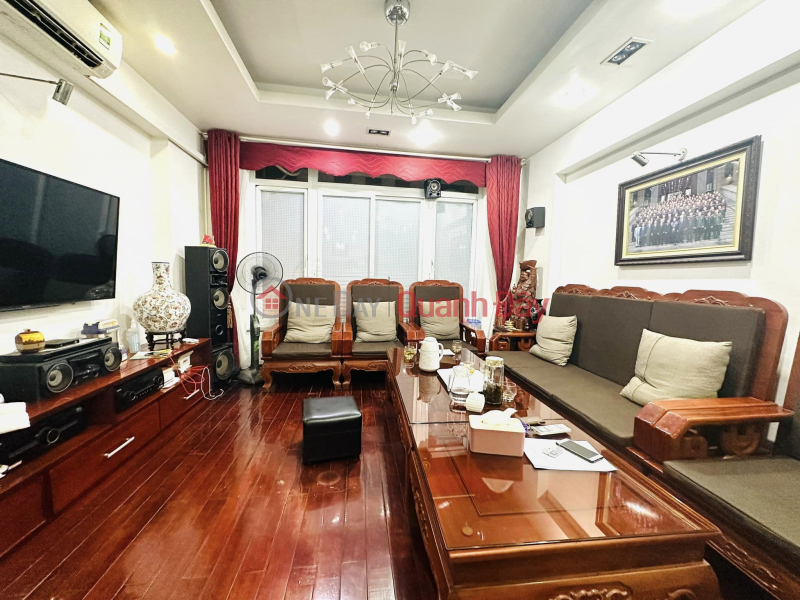 Very rare Nguyen Chanh 50m, mt 4.3, Corner lot, parked car, KD, happy 7 billion. Sales Listings