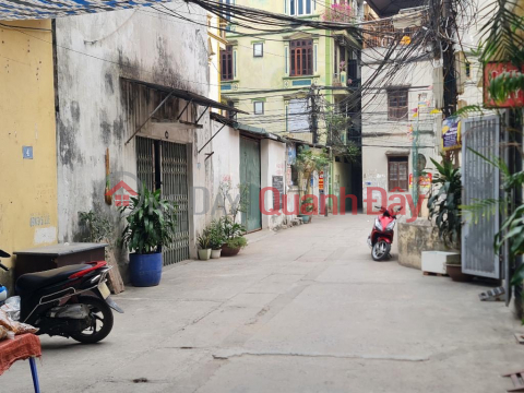Kim Giang mini apartment building, car parking, 119m, 7 floors, 6.9m frontage. 18 closed rooms. 16 year old girl _0