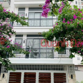 House for sale on Dao Tan Street 9 floors, elevator area 82m2, mt: 7m Price 20.5 billion VND _0