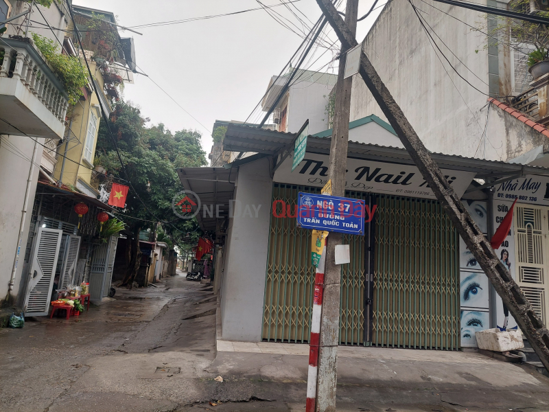 The owner needs to sell a 3-storey house in Mai Thai, Lane 37, Tran Quoc Toan Street, Dong Tien Ward, Hoa Binh City. Sales Listings