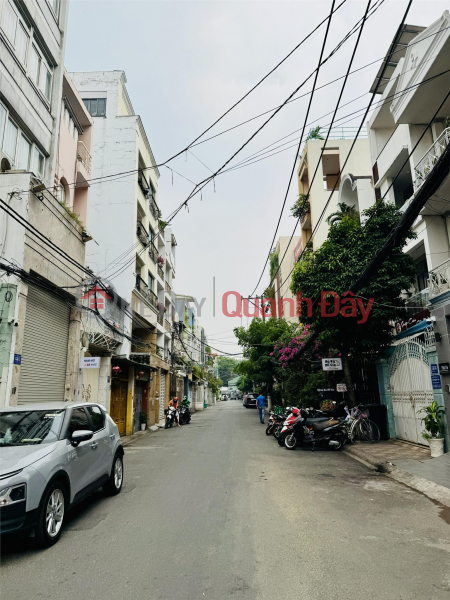 đ 13.6 Billion, **House for sale on Le Trung Nghia street; K300 area; Tan Binh district; 4x18m - 5 floors**