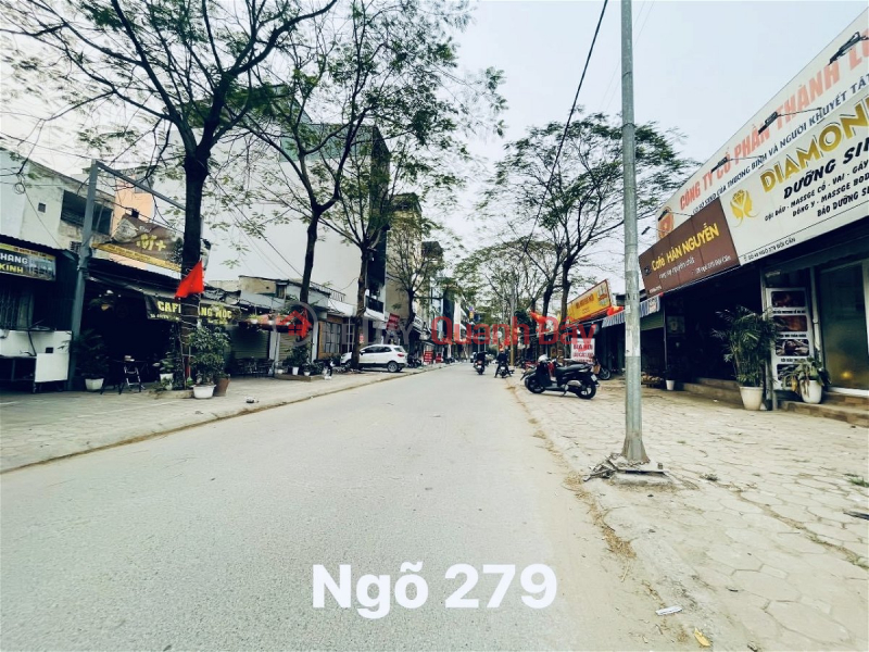 Doi Can Townhouse for Sale, Ba Dinh District. 139m Frontage 6.9m Approximately 23 Billion. Commitment to Real Photos Accurate Description. Owner Wants Sales Listings