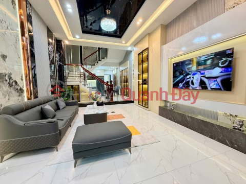 3-story house with full furnishings on Duong Duc Hien street - near the beach. _0