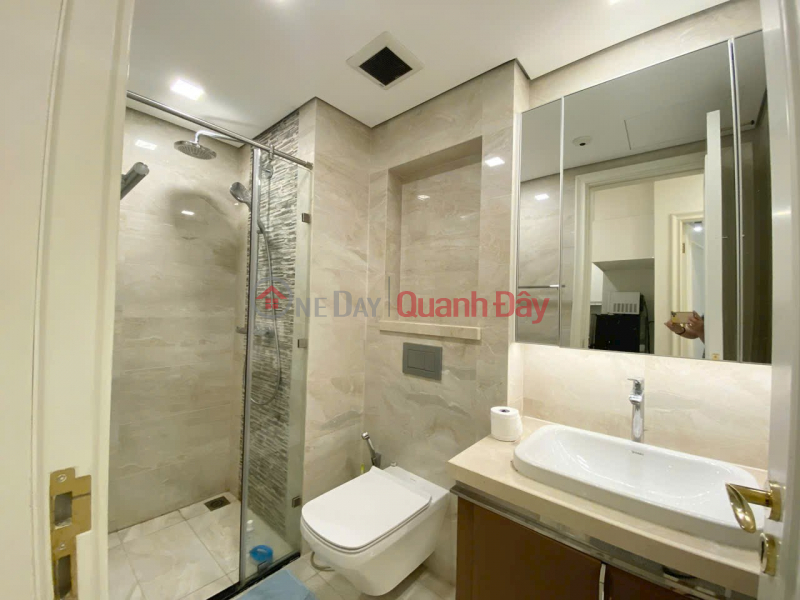 Apartment for rent at Vinhomes Golden River Ba Son Project, Ton Duc Thang Street, Ben Nghe Ward, District 1, Ho Chi Minh. Vietnam, Rental ₫ 18 Million/ month