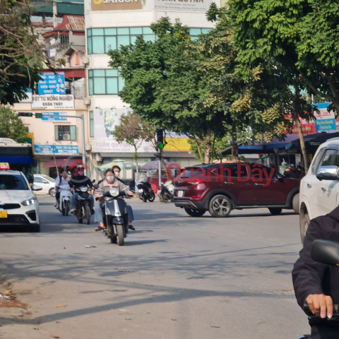 Corner lot with 2 street frontages of 12m and 9m in Trau Quy, Gia Lam. Very nice to live in and great for business. _0