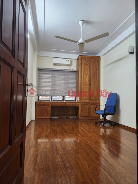 House for rent, business office combined with family residence, group 271 Truong Dinh, 5 floors x 32m2, 3 bedrooms, 4 bathrooms, 12 million _0