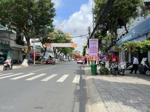 House for sale on Ton Duc Thang street, center of Long Xuyen city, An Giang. Area: 176m² (4m wide) _0