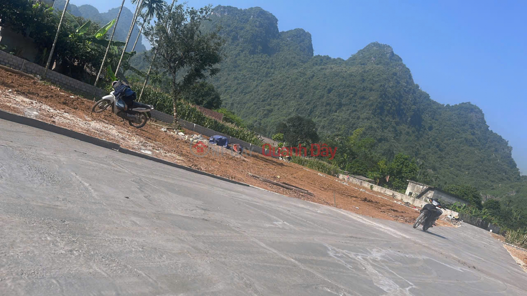 QUICK SALE OF LAND LOT ON LIEN XA ROAD IN LUONG SON, HOA BINH, PRICE 2XX, Vietnam Sales đ 290 Million