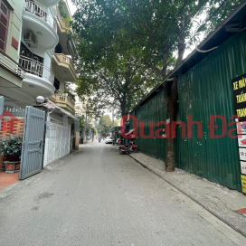 75m 5m frontage, slightly 20 billion, 2-bedroom house with lots of cars parked day and night, Tran Quoc Hoan Cau Giay street. Medium Housing _0