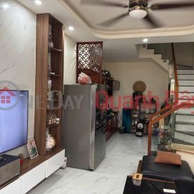 House for sale in Hoang Minh Dao alley, Long Bien, 37m2 x 5 floors, 3 bedrooms, Red book, good price! Contact: 0976766363 _0