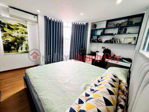 Nguyễn khang 32m x5 tầng giá 8,2 tỷ - lô góc,ngõ ba gác tránh,40m ra phố _0